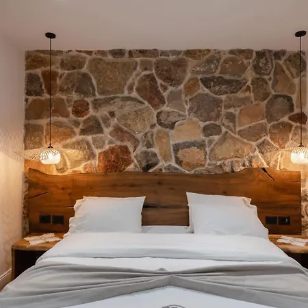 Melko Hotel *