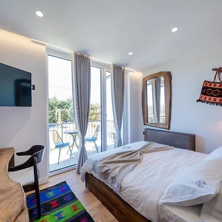 Melko Hotel *